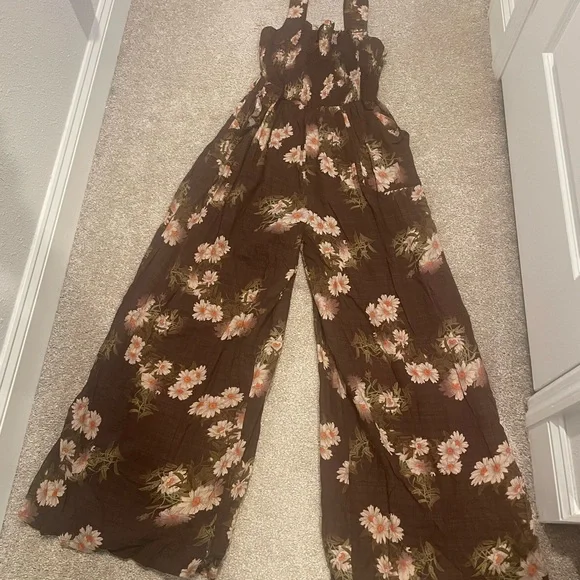 DAVI & DANI Floral Print Brown Jumpsuit - Picture 3 of 9